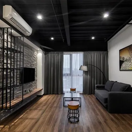 Exclusive Business Suite @ M Summit 191